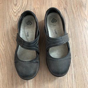 Clarks Cloudstepper Cushion Soft Mary Jane Gray Shoe - Size 6.5 M